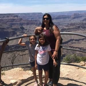 Meet your Posher, Sideqa